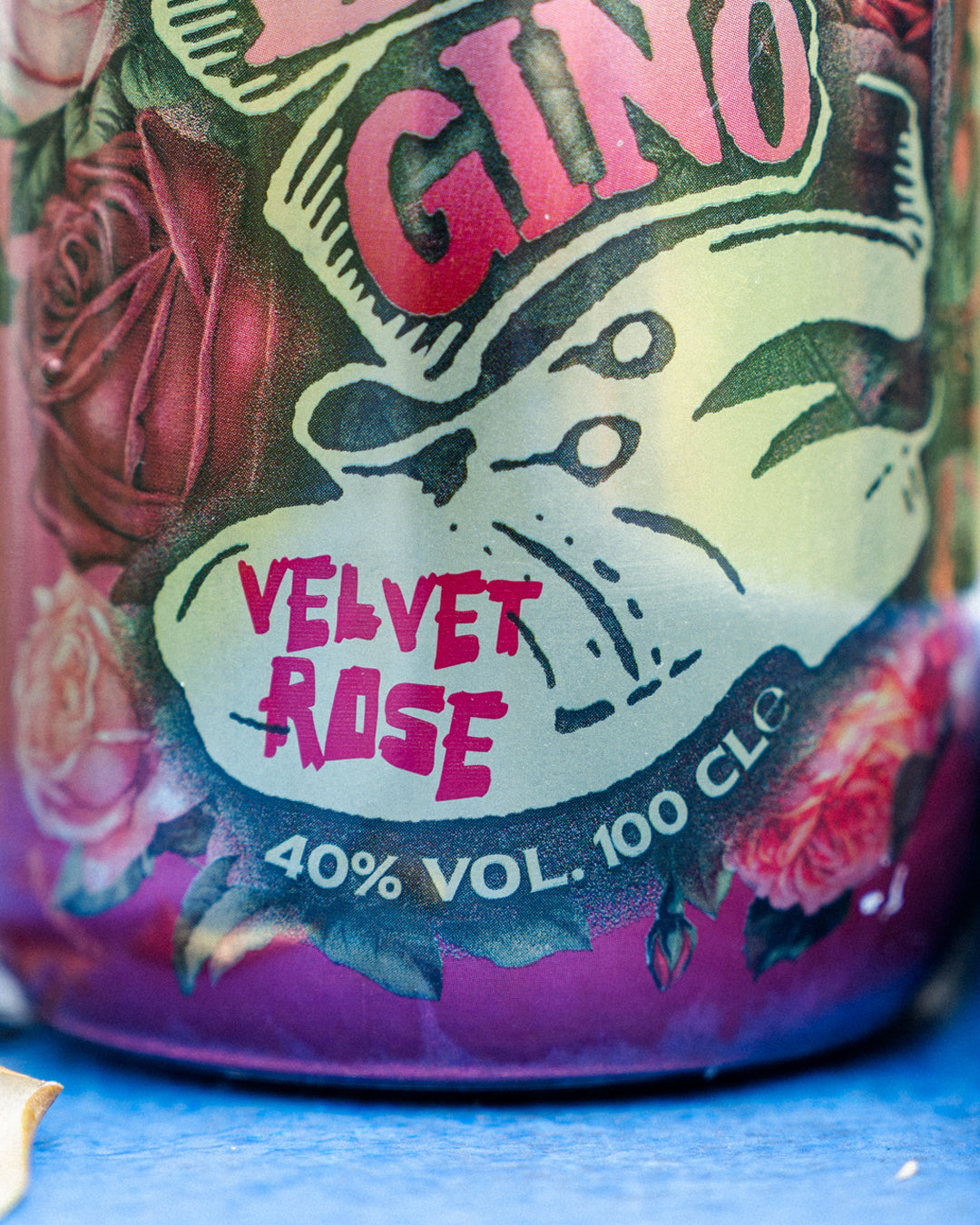 Etichetta Big Gino Velvet Rose, gin artigianale floreale e speziato
